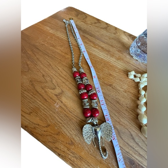 Elephant JULES Necklace with Rhinestones, Red Beads and Silver Spacer Beads - Picture 6 of 6